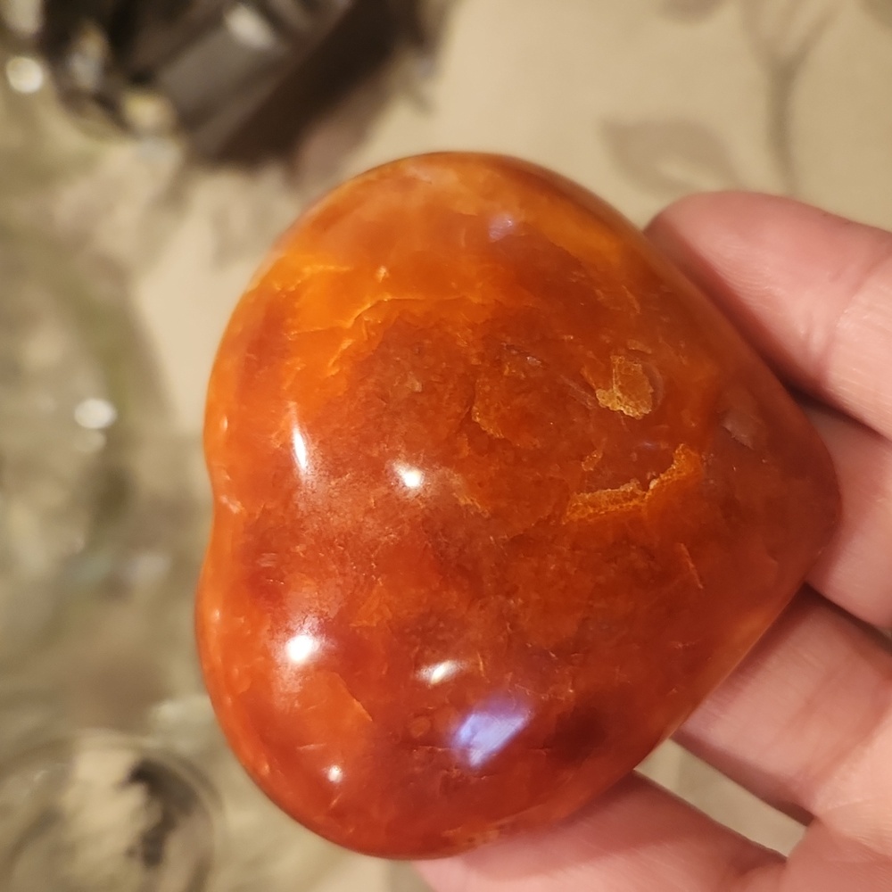 Carnelian heart palmstone